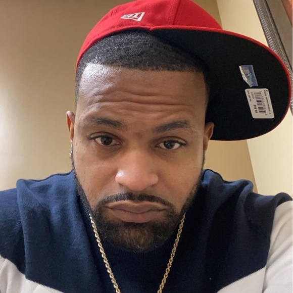 Jermaine Townsend - Poshmark Profile Picture of Jermaine Townsend (@jtmoney_30) on Poshmark