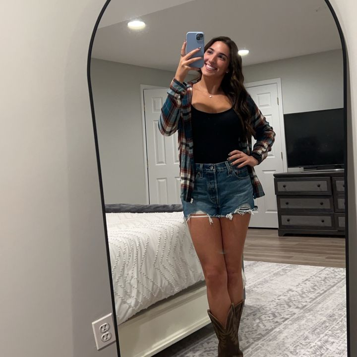 Profile Picture of haley (@haleypasqualone) on Tiktok