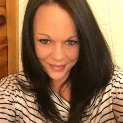 Profile Picture of Heather Rollins (@mileysmom35) on Twitter