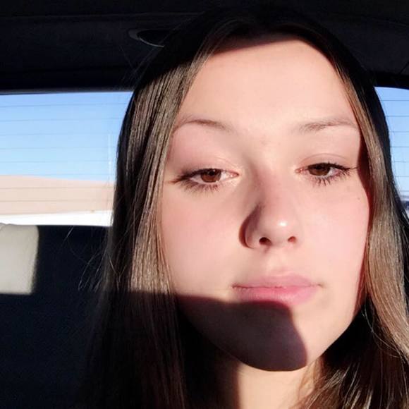 Profile Picture of Lauren Virzi (@laurenvirzi22) on Poshmark