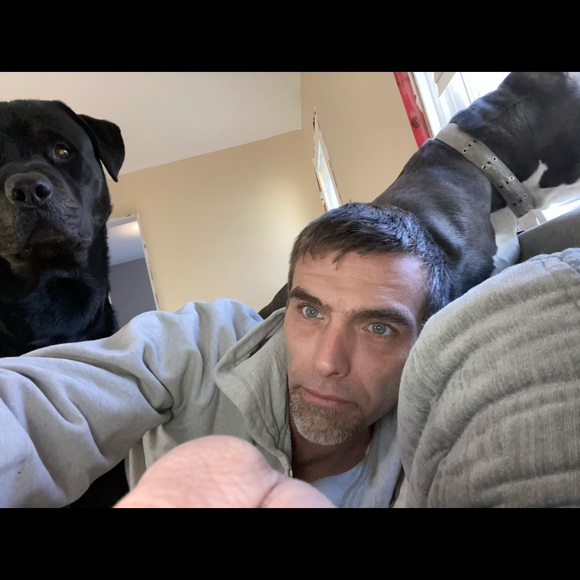 Profile Picture of Jeremy Allan (@jeremyallan) on Poshmark