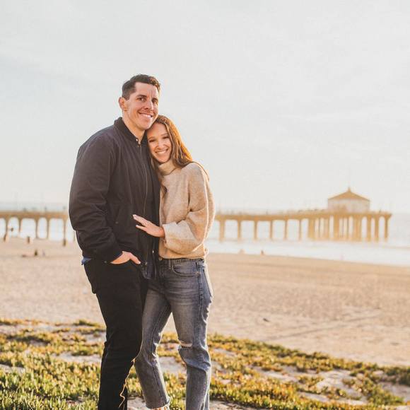 Profile Picture of Carrie Schneider (@carrie9887) on Poshmark