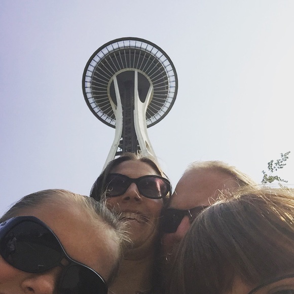 Profile Picture of Jill Macknicki (@jmacknicki) on Poshmark