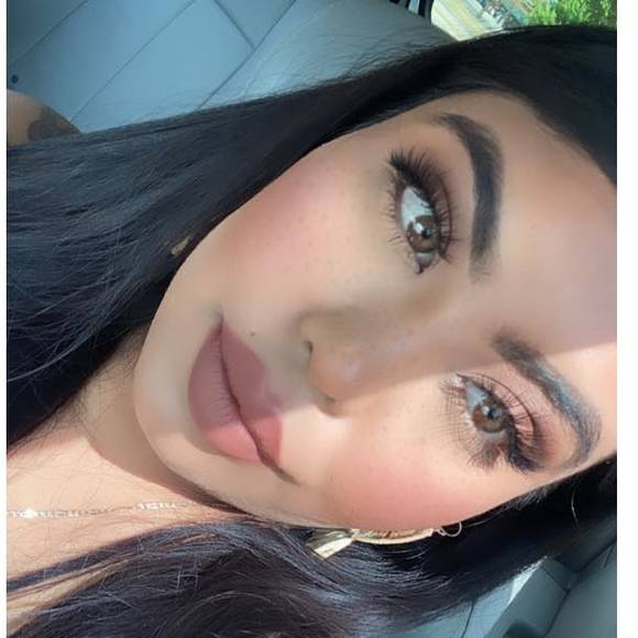 Profile Picture of Lucero Reyna (@licious6969) on Poshmark