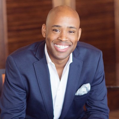 Profile Picture of Adrian Parker (@adriandparker) on Twitter