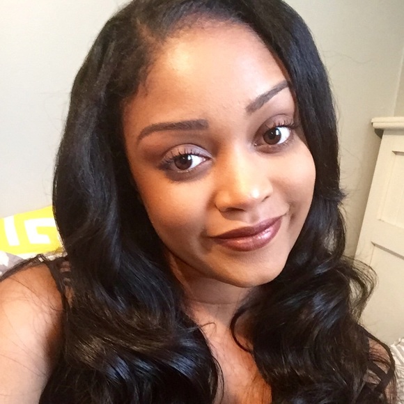 Profile Picture of Jasmine Price (@jasitaa) on Poshmark