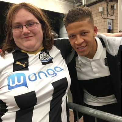 Profile Picture of Lucy Nicholson (@lucynicholson23) on Twitter