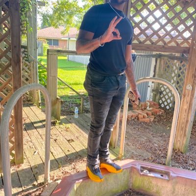 Profile Picture of “BUDDA CHARLES”🦂 (@tcbobg4) on Twitter