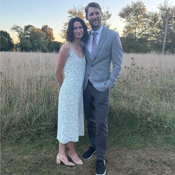 Profile Picture of Julie Flacke (@julieflacke) on Poshmark