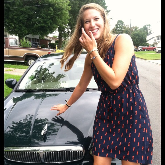 Profile Picture of Hannah Hames (@hameshk) on Poshmark