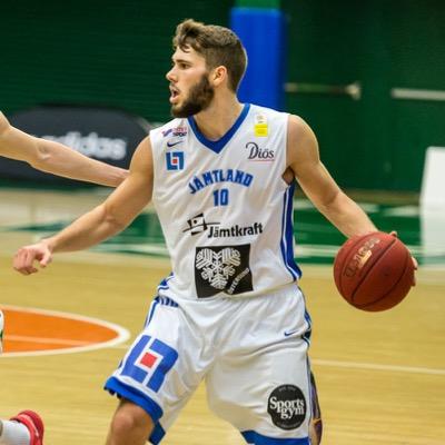 Profile Picture of Tyler Peters (@TyPeters10) on Twitter