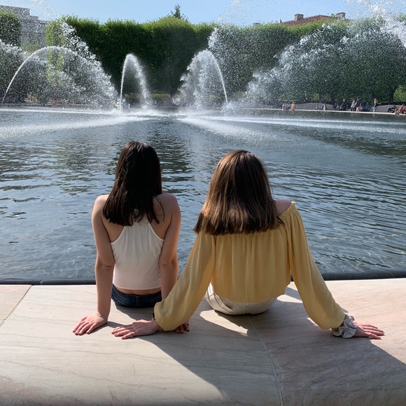 Profile Picture of Sophia Meninno (@sophhh186) on Poshmark