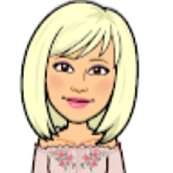 Profile Picture of Stacy Silvers (@stacysilvers) on Poshmark