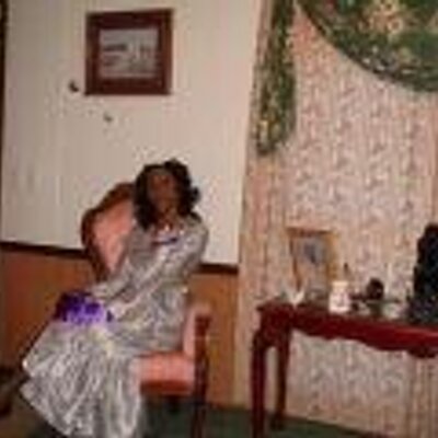 Profile Picture of Reta George-Miles (@RetamReta) on Twitter