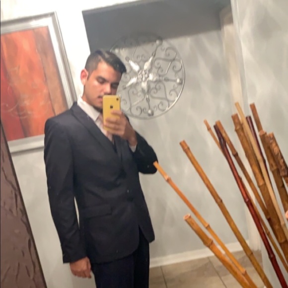 Profile Picture of Mark Derrico (@mderrico5) on Poshmark