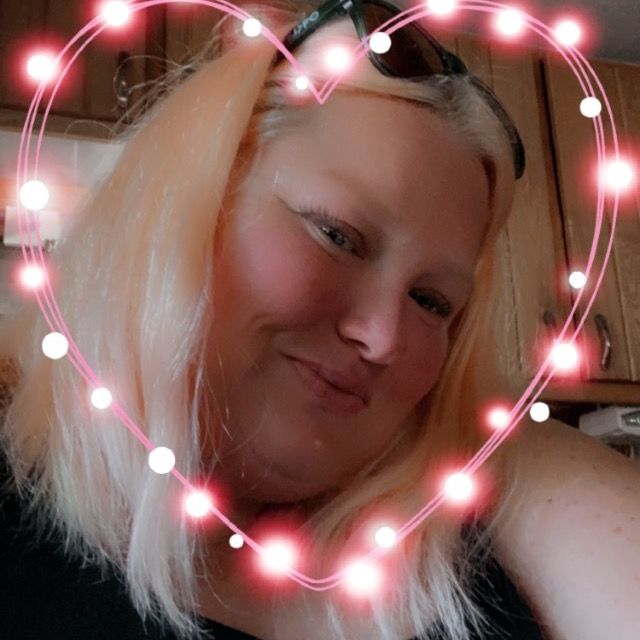 Profile Picture of Renee LeAnn Peterka (@reneepeterka) on Tiktok