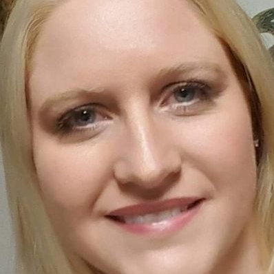 Profile Picture of Hayley H F Malone (@HayleyHFMalone1) on Twitter