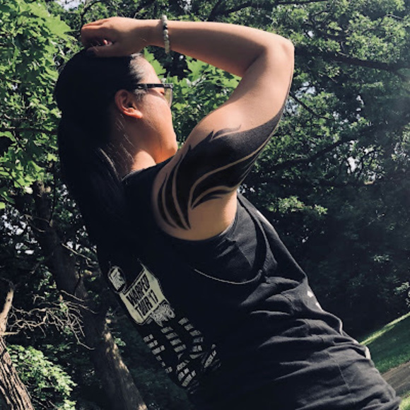 Profile Picture of Tyler Huang (@tyler_huang) on Poshmark