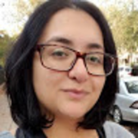 Profile Picture of Kamilla Hausman (@kamilla_hausman) on Poshmark