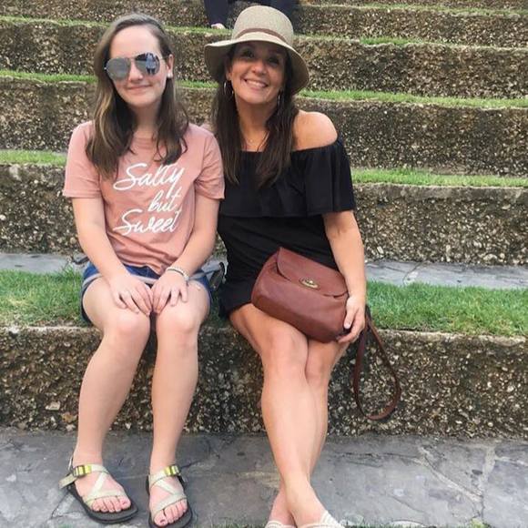 Profile Picture of Leanne Locke (@daisy9204) on Poshmark