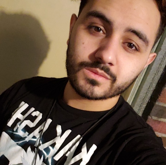 Profile Picture of Johnny Crashtv (@pikachu183391) on Poshmark