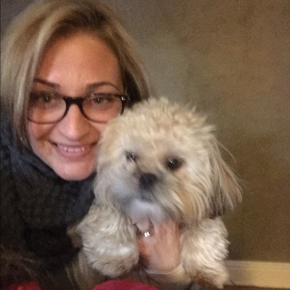 Profile Picture of Jamie Finkelstein (@jpara9499) on Poshmark