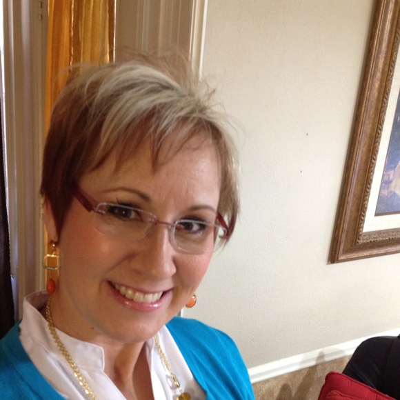 Profile Picture of Karron Guerra (@heartsgal) on Poshmark