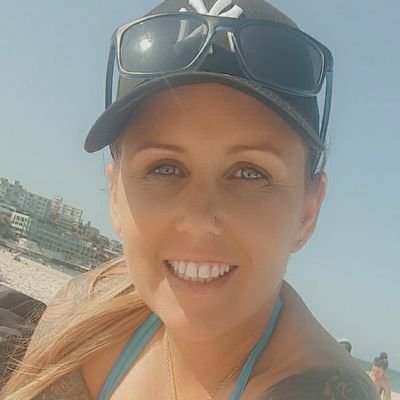 Profile Picture of Dee Sutton (@DeeSutt80253720) on Twitter
