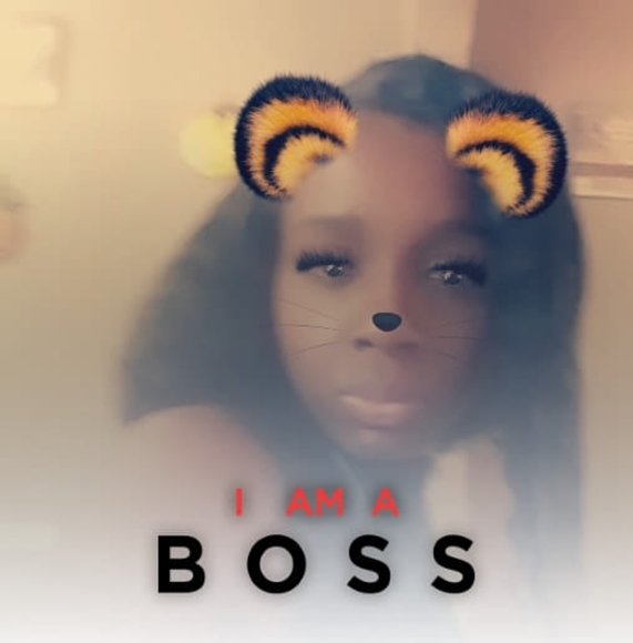 Shauntee Horne - Poshmark Profile Picture of Shauntee Horne (@shaunteeh) on Poshmark