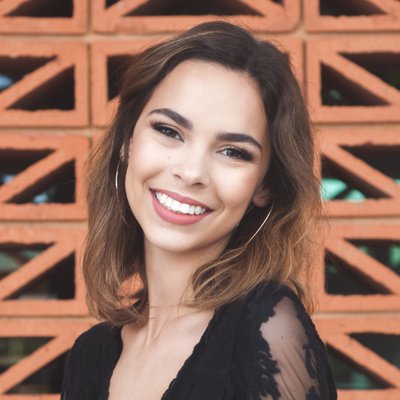 Profile Picture of Mia Cooper (@MiaCristinaC) on Twitter