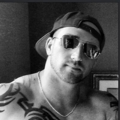 Profile Picture of corey champagne (@cchamp01) on Twitter