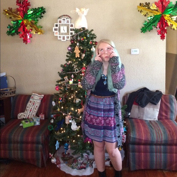 Profile Picture of Cassandra Matte (@cassmatte) on Poshmark