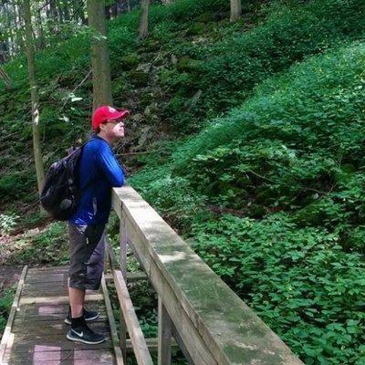 Profile Picture of Aaron (@Aaron_J_Ross) on Twitter