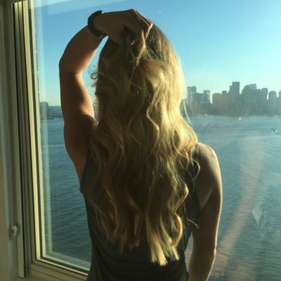 Profile Picture of T (@toribarr_) on Twitter