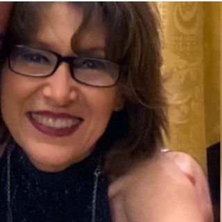 Profile Picture of Angela Manera (@angela.manera.9) on Facebook