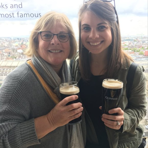 Profile Picture of Carol Bakkum (@carolbakkum) on Poshmark