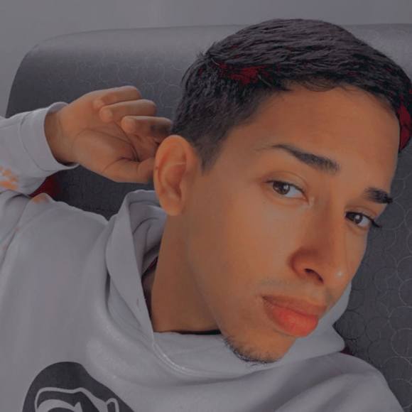 Jomar Claudio - Poshmark Profile Picture of Jomar Claudio (@jomarclaudio16) on Poshmark