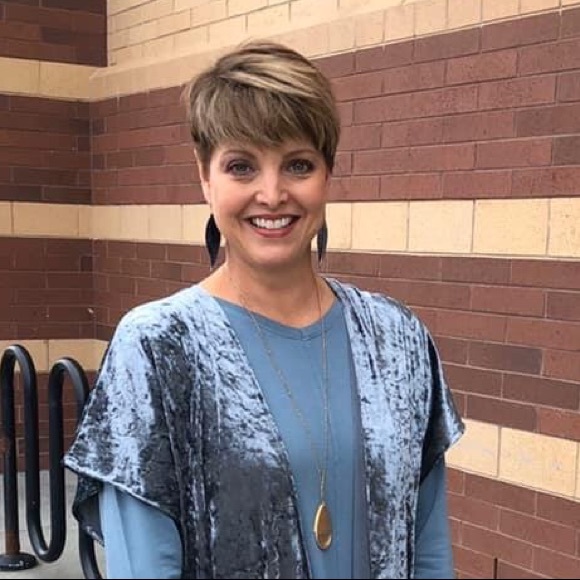 Profile Picture of Angela Scarantino (@amcscarantino) on Poshmark