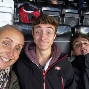 Profile Picture of Louise Wainwright (@LouiseWainwri12) on Twitter