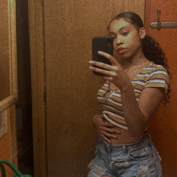 Charo Nickens - Poshmark Profile Picture of Charo Nickens (@charonickens1) on Poshmark