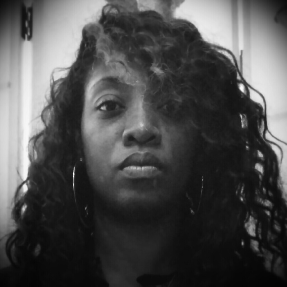 Profile Picture of Tasha Matthews (@katavaro) on Poshmark