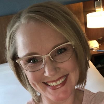 Profile Picture of Shelly Ledbetter (@ShellyLedbetter) on Twitter