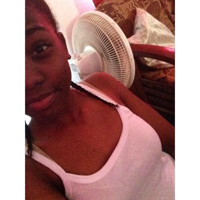 Profile Picture of Brianne Gomes (@AwkPenguin2) on Twitter