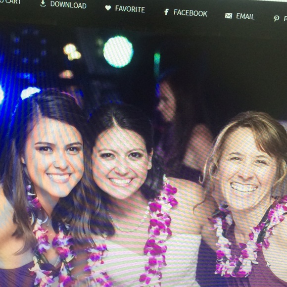 Profile Picture of Sam Bourne (@sammiebourne13) on Poshmark