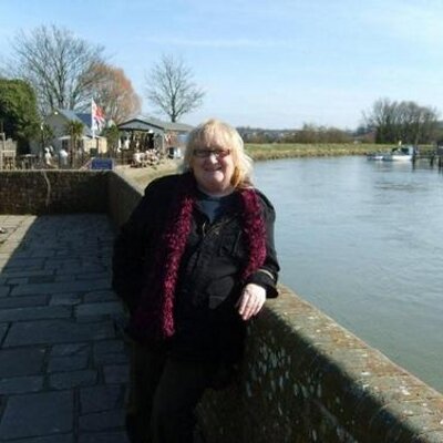 Profile Picture of Shelley Sweet (@shelleysweetpea) on Twitter