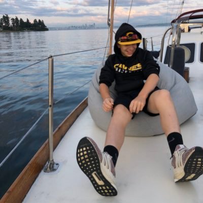 Profile Picture of Asher Lucas (@jasherlucas) on Twitter