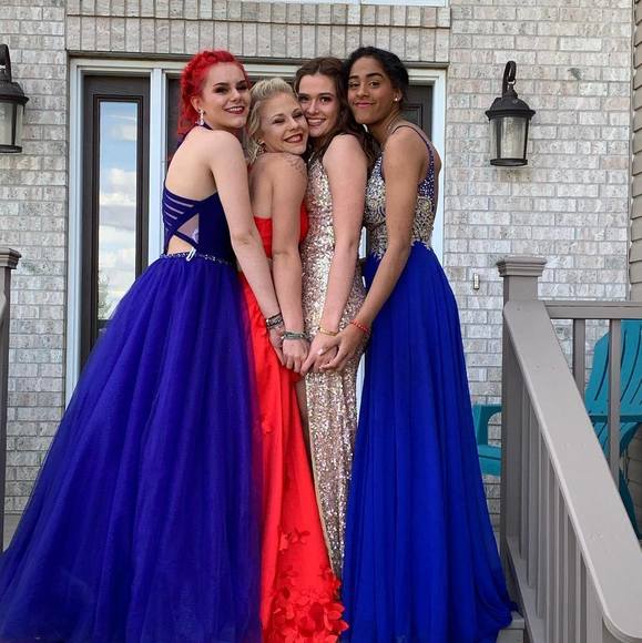 Profile Picture of Taylor Rustand (@taylorrustand) on Poshmark