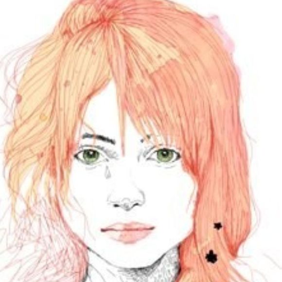 Profile Picture of Ashlee Kross (@shleebee) on Poshmark