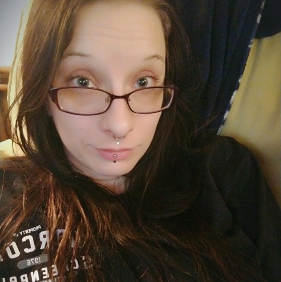 Profile Picture of Juliet Tofte (@julietdt26) on Poshmark