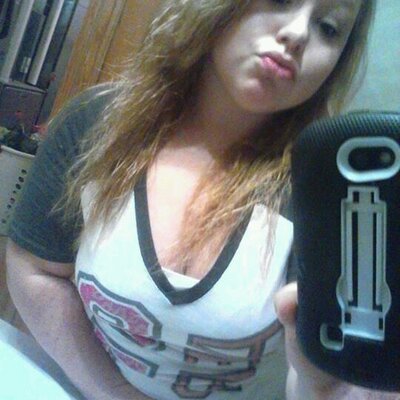 Profile Picture of Amanda Pelkey (@amanda_pelkey) on Twitter